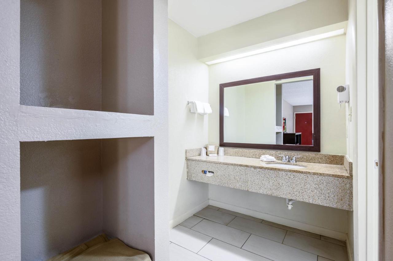 Red Roof Inn Sylacauga מראה חיצוני תמונה