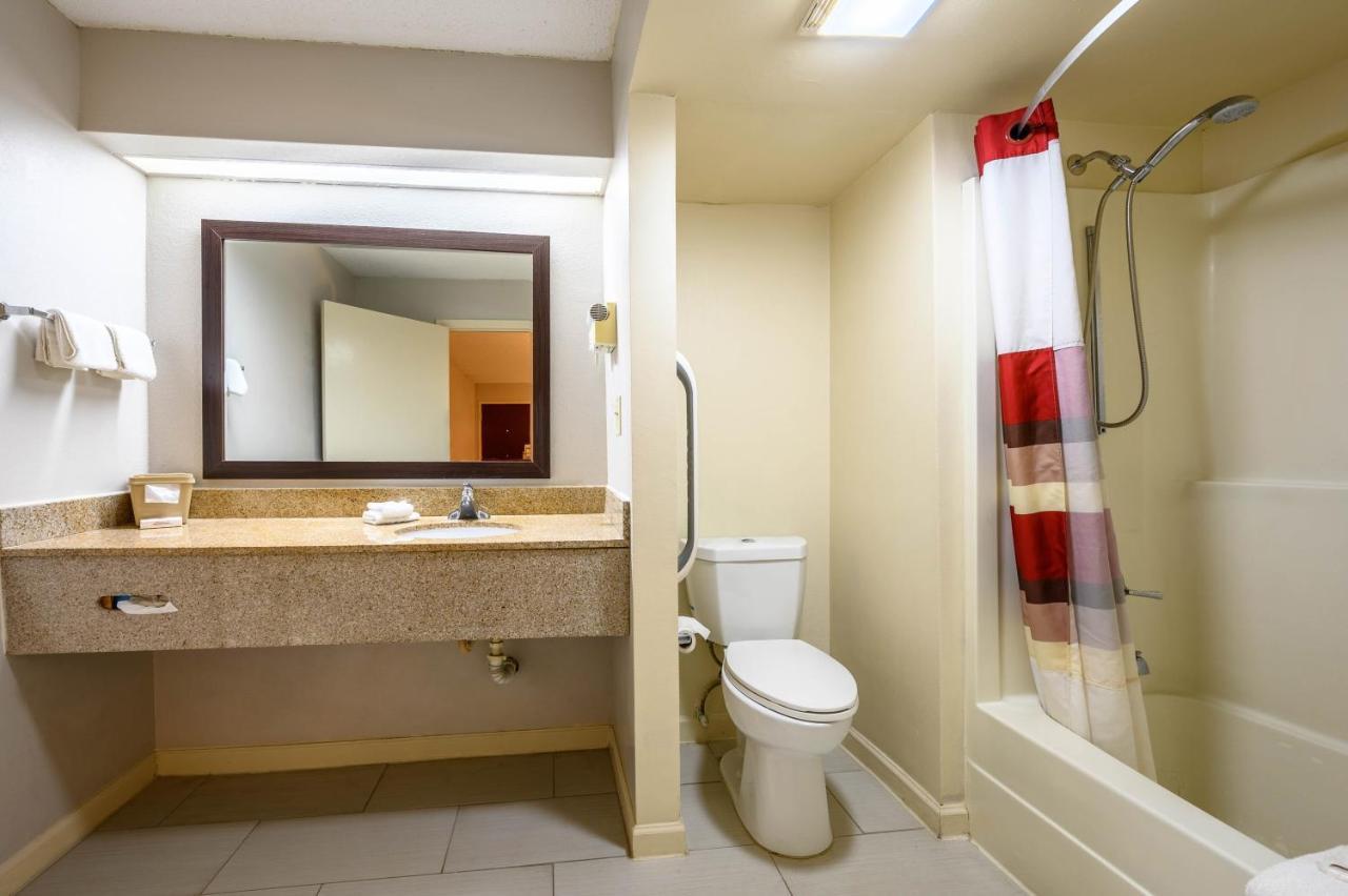 Red Roof Inn Sylacauga מראה חיצוני תמונה